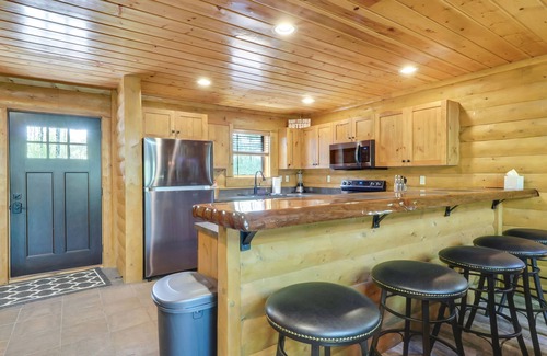 Boyne City Cabina | Completely updated Boyne Mountain Cabin Ski-in/out