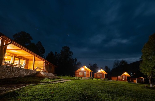Tesila Casa | Complex Traisteni Valea Doftanei