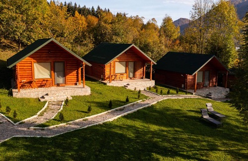Tesila Casa | Complex Traisteni Valea Doftanei