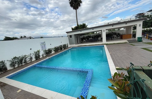 Santiago de los Caballeros Apartamento | Con piscina y cama king