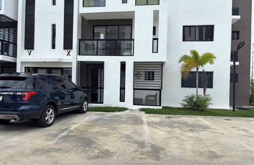 Santiago de los Caballeros Apartamento | Con piscina y cama king