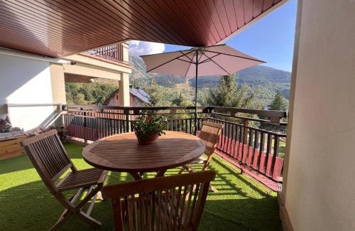 Cerler Apartamento | Con terraza y vistas a la montaña