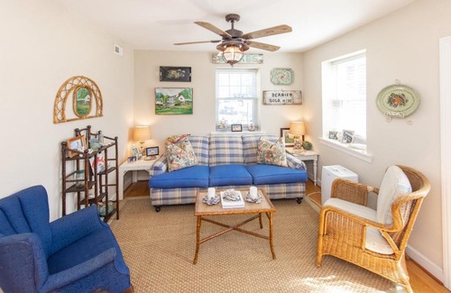 Northeast Virginia Beach Casa | Conch Shell Cottage - North End VB