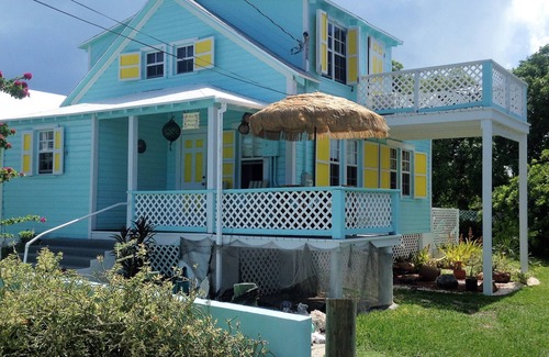 Spanish Wells Cabaña | Conched Out Island Cottage, carrito de golf y kayak oceánico incluido