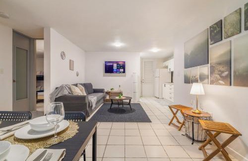 San Mateo Apartamento | Condado Home - Private Back yard by PH
