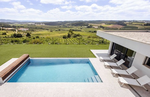 Cadaval Villa | Nuevo: DISEÑO DE VILLA SILVERCOAST PORTUGAL CON PISCINA INFINITY CON CALEFACCIÓN