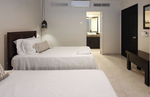 El Rosarito Condominio | Condo 103 Black & White 2 BDR