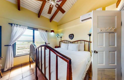 Placentia Apartamento | Condo #26 @ Beachside Villas