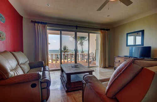 Puerto Morelos Condominio | Condo #322 at Caribbean Reef Villas - OceanFront, huge pool for families/couples