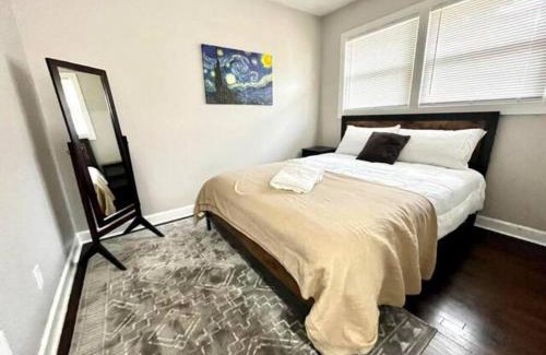 Charlotte Apartamento | Condo 5 min Uptown I Fast Wi-Fi & Private Patio