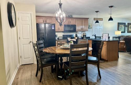 Hollister Apartamento | Condo A-2 at Vickery Resort