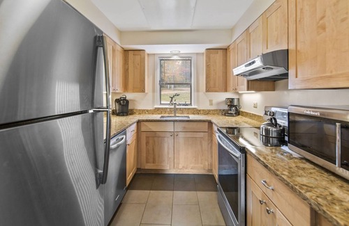 Stowe Area Condominio | Condo at Stowe`s Toll House | Ski-in/Ski-out!