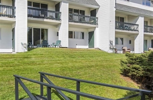 Stowe Area Condominio | Condo at Stowe`s Toll House | Ski-in/Ski-out!