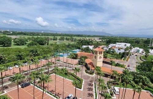 Marina Vallarta Hotel | CONDO BAY-BGM BY TRVL2HM
