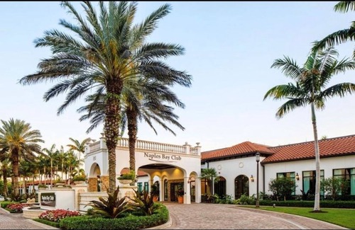 Naples Cabaña | Condominio cerca de 5th Avenue y Naples Beach