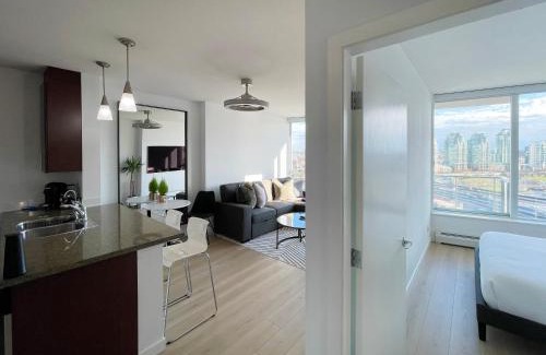 Crosstown Apartamento | Condo Downtown Vancouver - Near Rogers Arena & BC Place w Parking
