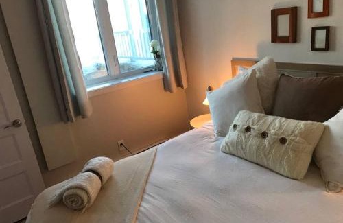 Mont-Tremblant Village Apartamento | Condo entier, fully equiped pool and Spa only in summer