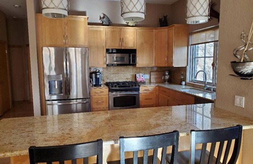 Brewers Hill Condominio | CONDO EN ALQUILER PARA DNC - MKE!