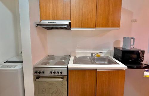 Barangay 670 Apartamento | Condo in 8 ADRIATICO for Short-stay near UP Manila St Lukes & US Embassy