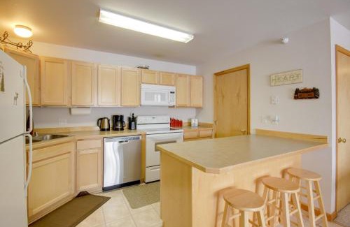 Big Sky Apartamento | Condo in Cedar Creek with Shuttle to Big Sky Resort!