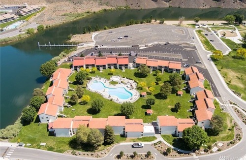 Quincy Condominio | Condo in Crescent Bar Resort—20 minutes from the Gorge amphitheater.