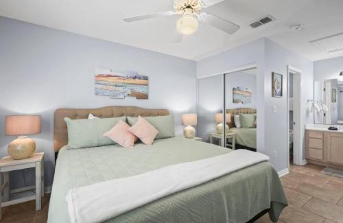 Gulf Shores Casa | Condo in Gulf Shores King Suite
