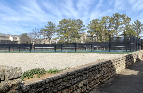 Horseshoe Bay Condominio | Condo in HSB-walking distance to resort and LBJ