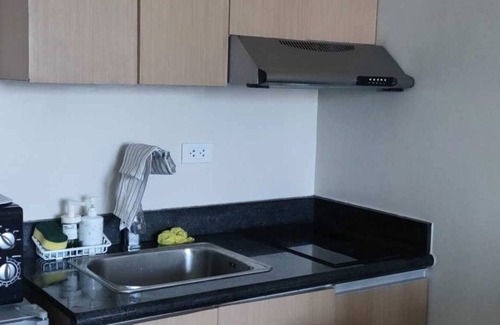 Bangkal Condominio | Condo in Makati studio type fast wifi netflix