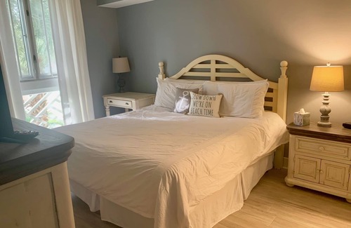 Baytowne Wharf Complejo | Condominio justo en Baytowne Wharf! Cubierta con vistas a la piscina! Excelentes tarifas de invierno!