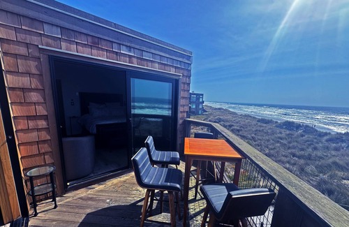 Pajaro Dunes Condominio | Condo in the amazing Pajaro Dunes looking out the ocean from balcony.