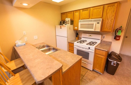 Red River Condominio | Condo in the mountains!