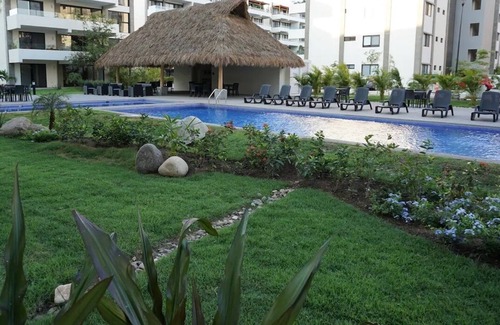 Nuevo Vallarta Condominio | CONDO LOMA by TRVL2HM