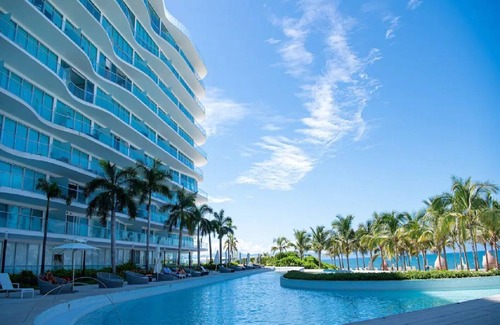 Flamingos Condominio | Condo Maritima NV by TRVL2HM