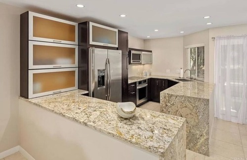 Mission Valley West Condominio | Condo near Mission Valley - 2 Bedroom, 2 Bathroom