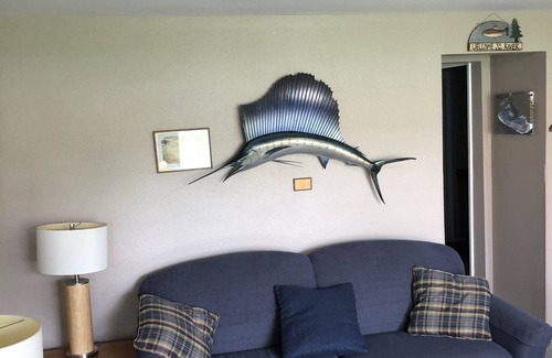 Quincy Condominio | Condo nearby pool and the Gorge shuttle stop