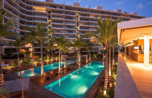 Marina Vallarta Hotel | CONDO NIM BY TRVL2HM