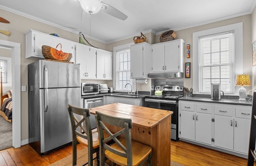 Morehead City Condominio | Condo on Front in Downtown Beaufort, NC