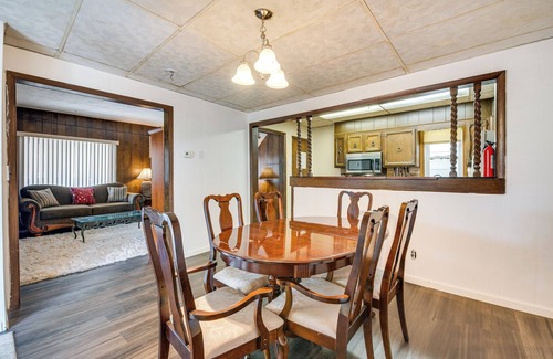 Bath Condominio | Condo Rental w/ Pool Access ~ 11 Mi to Allentown!