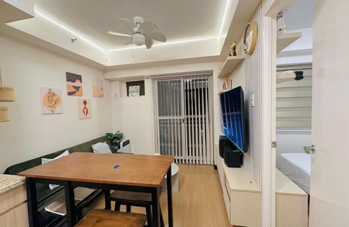 A. Bonifacio Apartamento | Condo Staycation in Quezon City