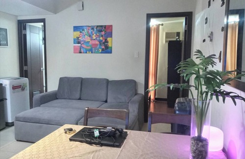 San Lorenzo Condominio | Condo Staycation in SLP Bangkal Makati