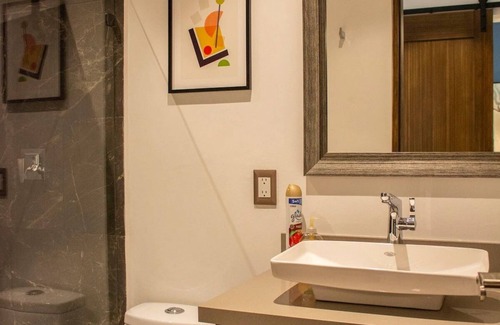 Emiliano Zapata Hotel | CONDO U BY TRVL2HM