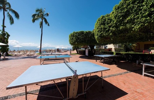 Marina Vallarta Hotel | CONDO VEL BY TRVL2HM