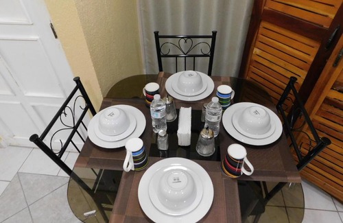 Jacó Apartamento | Condo Villa B27 - B28 sleeps six people - price includes housekeeping fees not taxes - Very close to the pool and beach!