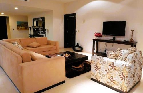 La Paz Apartamento | Condo VistaMar in Puerta Cortes, Luxury 2BR 2Bath Condo Private beach & pool!