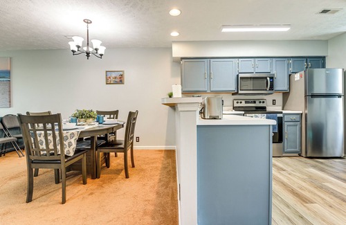 Longs Condominio | Condo w/ Pool & Hot Tub in Aberdeen Golf Villas!