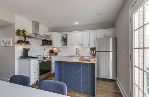 Oxford Condominio | Condo w/ Pool: Walk to University of Mississippi!
