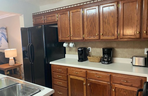 Shelbyville Condominio | Condo with 1 minute walk to Walking Horse Celebration grounds