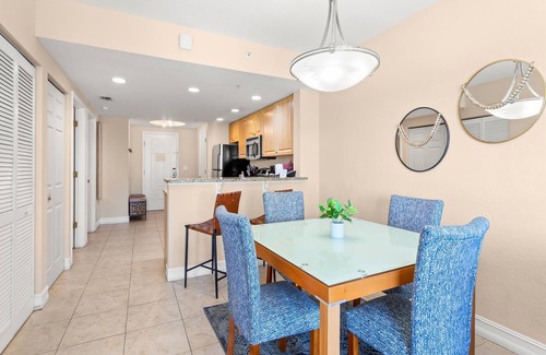 Capri Isle Condominio | Condo with Balcony- Pool, Hot Tub Access + Short Walk to Beach!