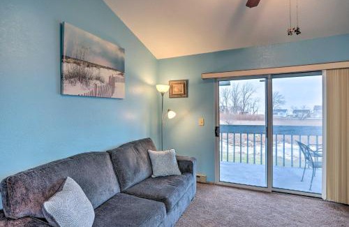 Oak Harbor Apartamento | Condo with Balcony, Dock and Access to Lake Erie