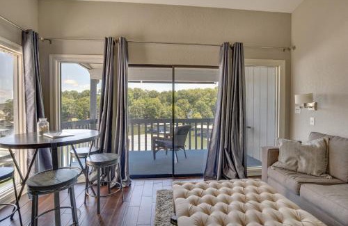 Osage Beach Apartamento | Condo with Community Pool and Boat Ramp in Osage Beach
